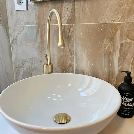 Dimora San Lazzaro Bed and breakfast 4*