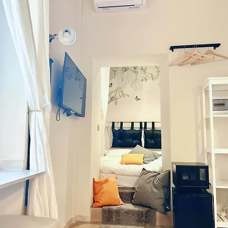 Dimora San Lazzaro Bed & Breakfast Rome